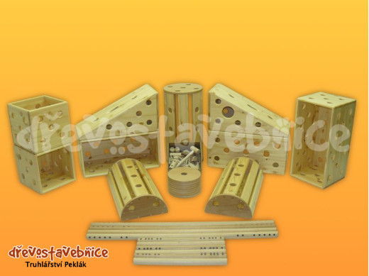 Polikarpova stavebnice - sestava pro materskou skolu ze skandinávského borového dreva